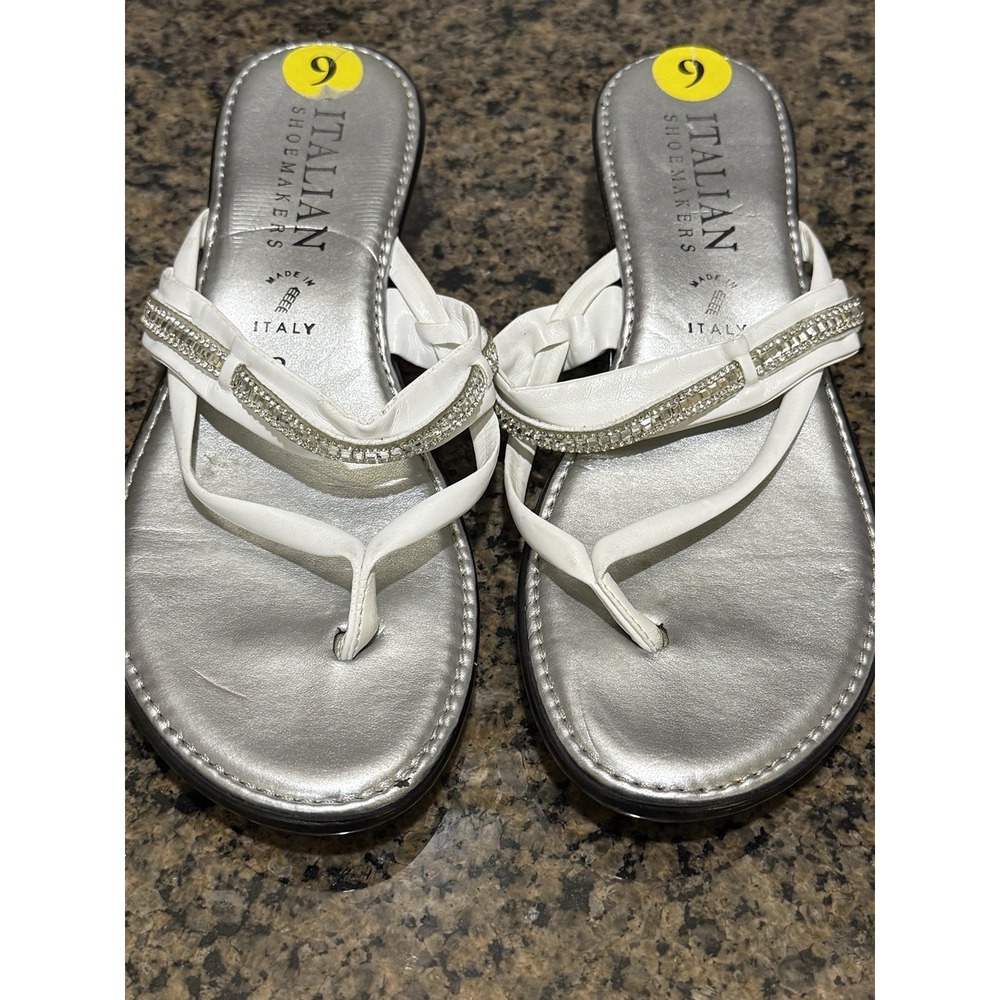 Italian Shoemakers Silver Rhinestone Flip Flops Sandals Size 9 Made in Italy